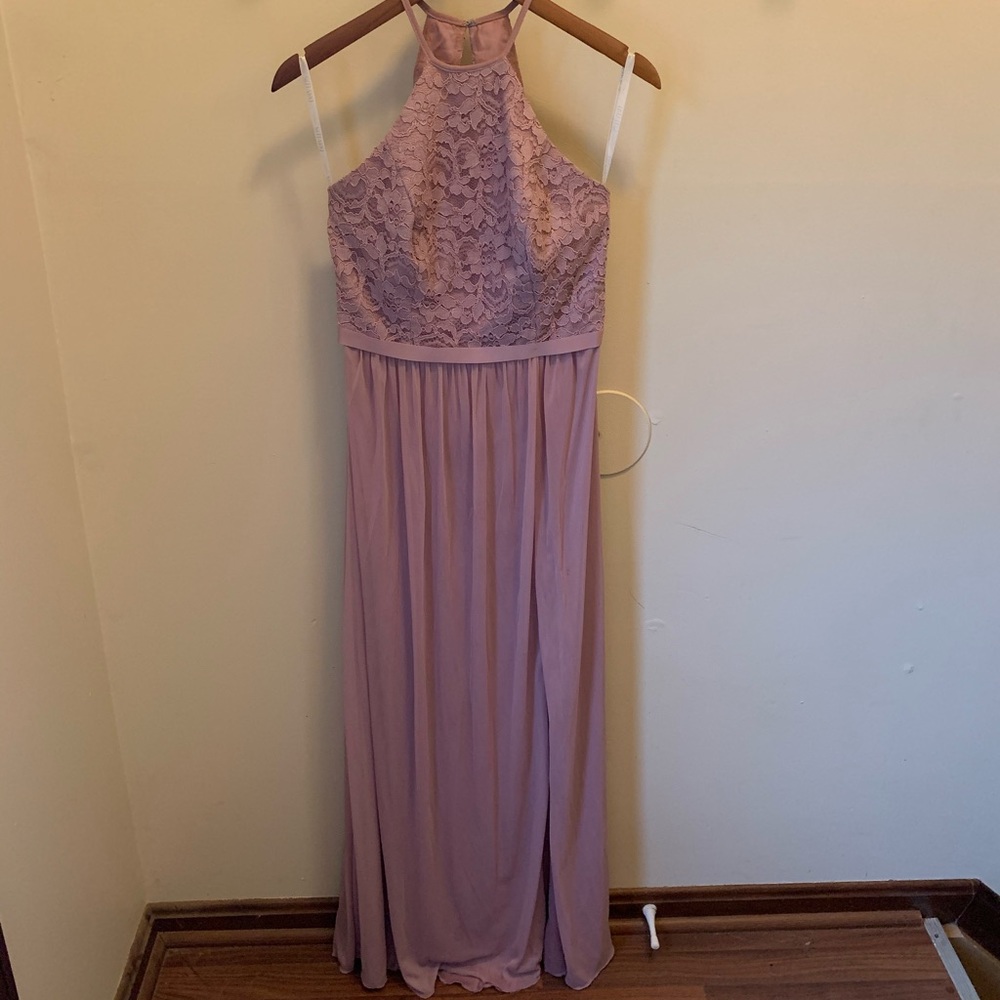 OPEN-BACK LACE AND MESH BRIDESMAID DRESS